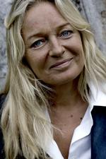 Sangerinden Anne Linnet mente, at hun havde ret til navnet 'Montmartre', men efter at have rådført sig med sin advokat opgiver hun sit krav. 