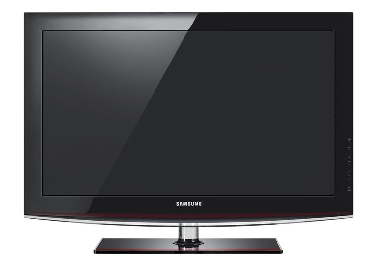 Samsung fladskærmen på tilbud i Experts netbutik kostede 500 kroner mindre i en tilbudsavis for nøjagtigt et år siden. Modellen er en kampagnemodel med lidt ændret design, som kun Expert sælger, men samme model med et identisk indhold kan fås i andre butikker 800 kroner billigere. 