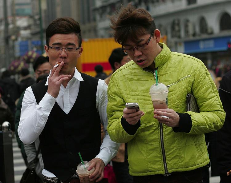 Rygepolitik. Det store samtaleemne i Shanghai i denne uge er den skærpede rygepolitik. 