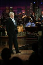 Farvel. Og goddag. I maj stoppede Leno på The Tonight Show. Nu er han tilbage igen. 