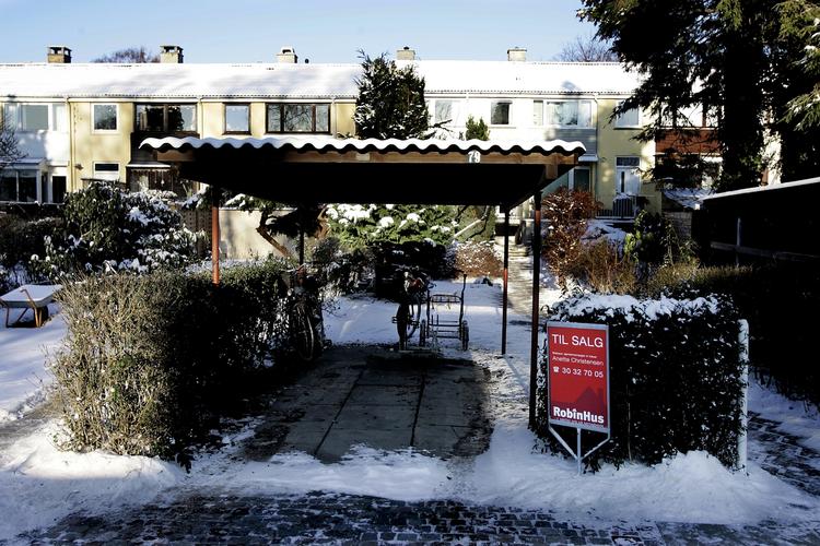 Ejendomsmægleren skal nu betale en erstatning på 661.635 kroner plus sagsomkostninger for 110.000 kroner. Han havde vurderet et hus halvanden million kroner for højt. Huset på billedet er ikke det omtalte. 