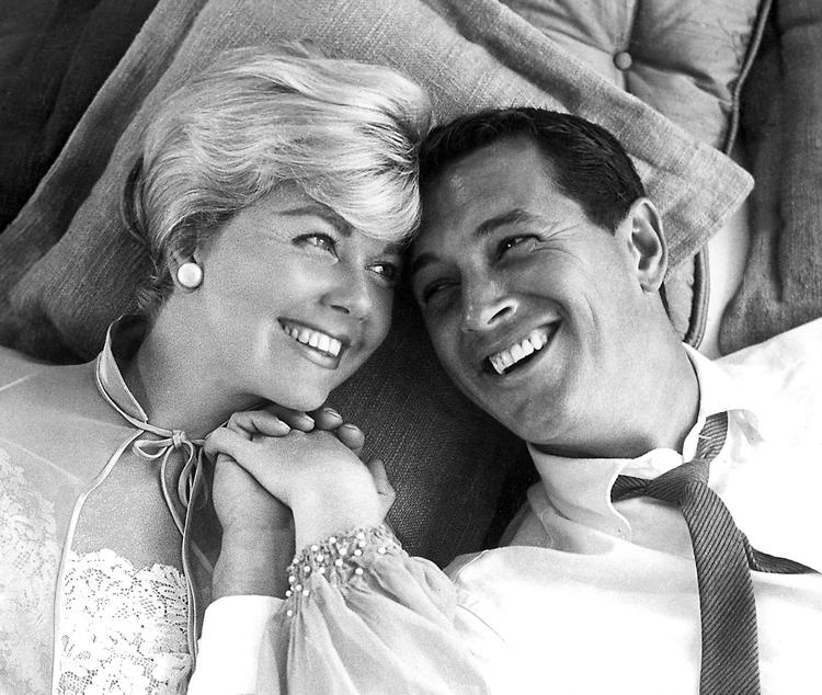 En af 50'ernes og 60'ernes store Hollywoodstjerner, sangeren og skuespilleren Doris Day, her fotograferet i 1962, døde tidligt mandag(AP/POLFOTO/arkiv)
 