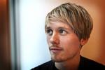 Daniel. 'X Factor'-deltager Daniel gav den hele armen og lidt til i sidste uge for at blive i showet. Og ifølge afstemningen her på siden skal han kæmpe lige så hårdt i aften. 