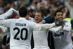 Matchvinder. Rafael van der Vaarts scoring i overtiden betyder, at real madrid fortsat er ubesejrede på eget græs i denne sæson. Holdet har vundet alle 13 kampe i Primera Division. 