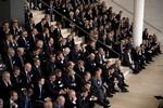 Lighed. Hvad vil lønforskellen være, hvis mænd og kvinder er ens, når det gælder uddannelse, erhvervserfaring, branche og hierarkisk placering? 