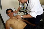 Fortid. Oscar Sevilla til lægetjek inden Tour-starten i 2006. Arkivfoto. 