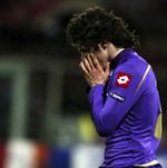 skuffelse. Fiorentinas dobbelte målscorer Stephen Jovetic bøjer hovedet efter kampen mod Bayern, som sendte italienerne ud af Cahmpions League. 