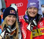 tvekamp. Tyske Maria Riesch (th) vandt dagens styrtløb foran Lindsey Vonn, som dog fører den samlede World Cup klart. 