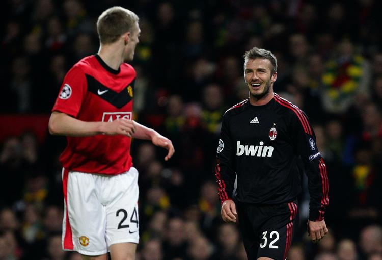gensyn. David Beckham fik den sidste halve time på banen for Milan i kampen mod Beckhams tidligere hold, Manchester United. 