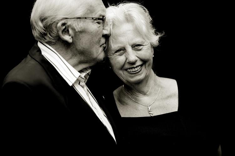 Ægteparret Aage Damm og Lene Olrik dyrker har tidligere fortalt om deres aktive sexliv til Politiken. 