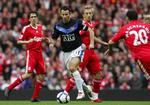 comeback. Det varer lige yderligere en uge, men så er Ryan Giggs også klar til at møde Liverpool i sit comeback. Arkivfoto. 
