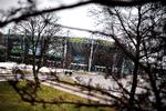 Krise. På banen spiller Brøndby IF nu om stunder ofte som en pose jord, og klubben indtager inden morgendagens kamp mod ærkerivalerne fra FC København en lidet flatterende sjetteplads i Superligaen. 