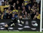 Skanse. Stephan Andersen og Brøndby  har lukket næsten lige så mange mål ind som bundholdet HB Køge. Arkivfoto. 