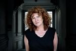 Tøvejr. Det tyske pseudonym Anne Chaplets roman 'Liget i sneen' er, om end sympatisk og ikke uspændende, blot en bagatel. 