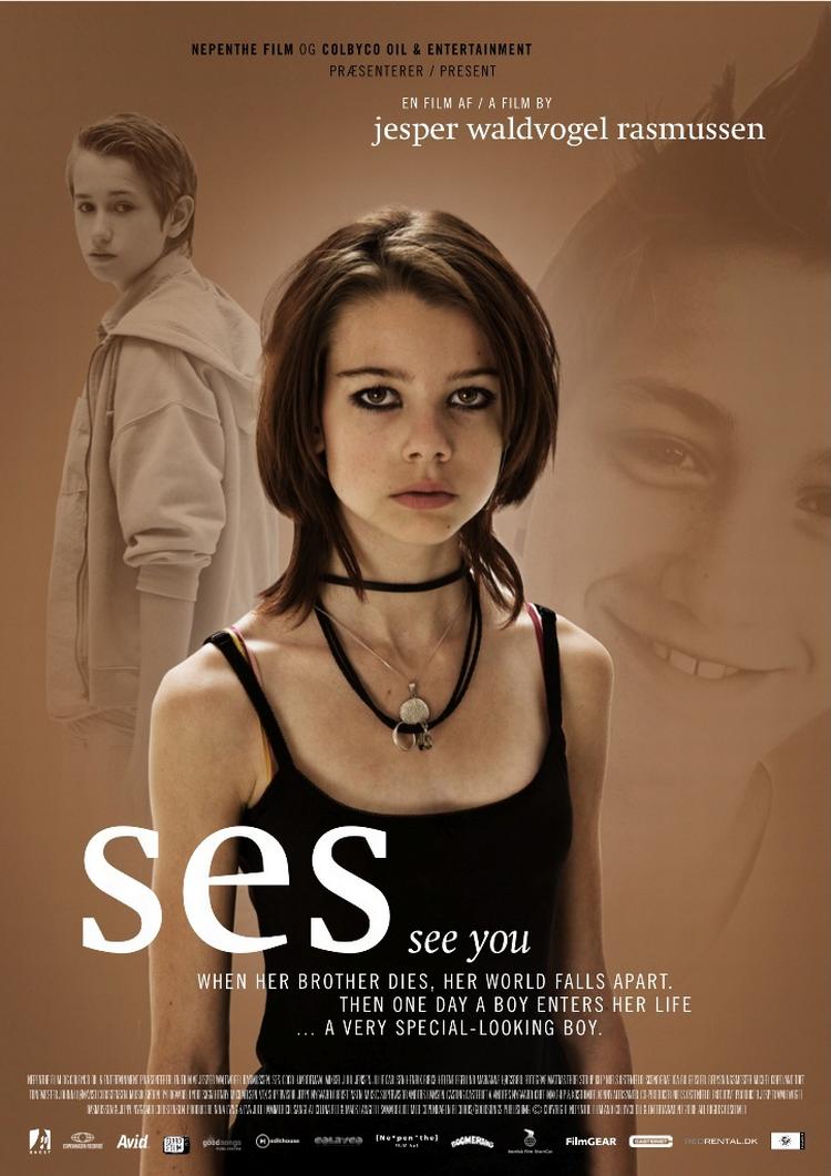 'Ses'. Udsnit af plakaten til Jesper W. Rasmussens heftige prisbelønnede novellefilm. Coco Hjardemaal spiller filmens hovedperson Nete, mens Mikkel Juul Jensen spiller Jonas, som Nete møder efter tvillingebrorens død. 