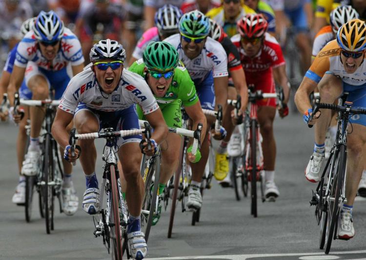 etapevinder. Under Tour de France sidste år opnåede Mikhail Ignatiev (tv.) en andenplads, men i dag vandt han en etape af Tirrono-Adriatico. Arkivfoto. 