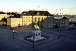 AMALIENBORG. Kongehuset afviser, at det søger gratisk arbejdskraft. Stillingerne er til bachelorstuderende, understreger personalechefen. Arkivfoto. 
