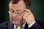 Spareminister. Finansminister Claus Hjort Frederiksens (V) bud på de besparelser, som danskerne skal igennem, bliver nu imødegået af Nationalbanken. (Arkivfoto) 