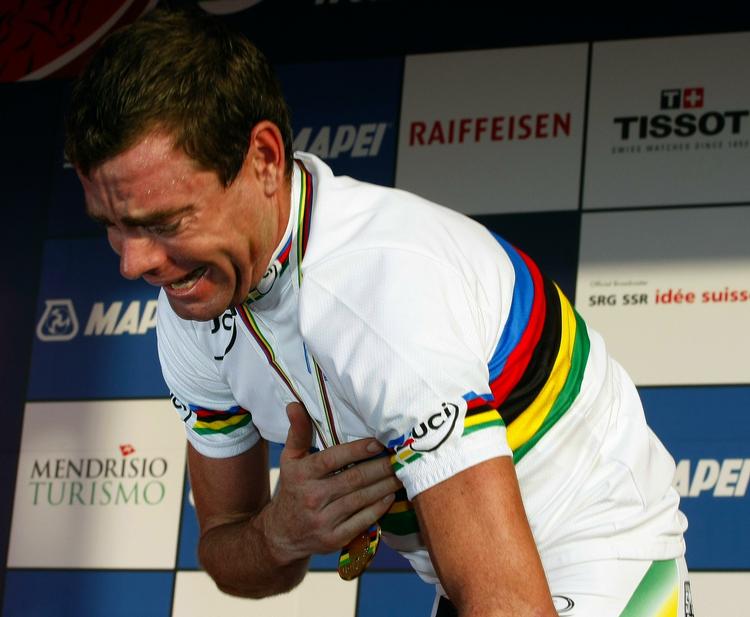 sofavælger. Milan-Sanreamo passer ikke til Cadel Evans' stil, så han after at følge løbet fra sofaen. Arkivfoto. 