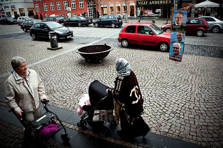 Smalkost. Både børn og ældre kan formentlig se frem til besparelser, når kommunerne i den kommende tid skal stramme op på økonomien. Arkivfoto 