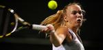 Tresætter. Det så længe ud til, at Caroline Wozniacki kunne nøjes med to sæt, men der måtte et tredje til, før kineseren Zheng Jie var knækket. 