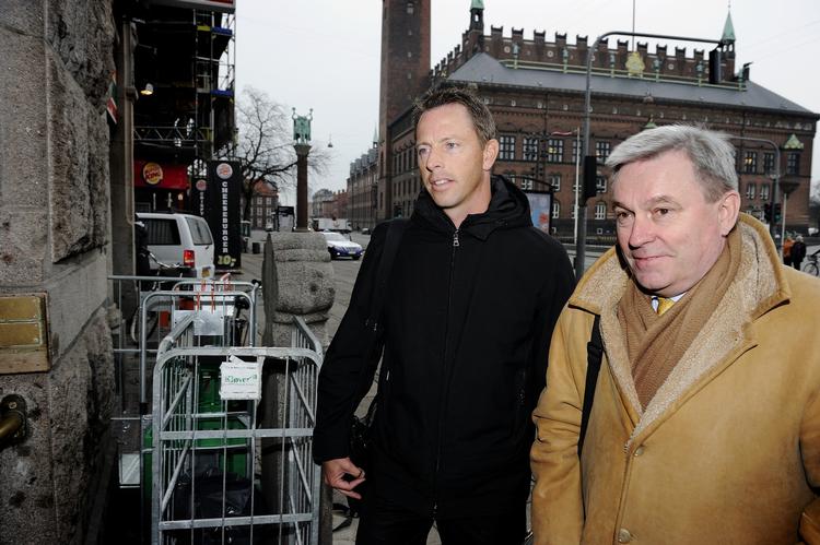 Søren Hansen mødte frem i Københavns Byret sammen med sin advokat John Korsø Jensen. 