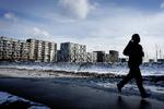 Tegnene mod en ny boligboble er så småt ved at tegne siger, siger boligøkonomen Morten Skak. 