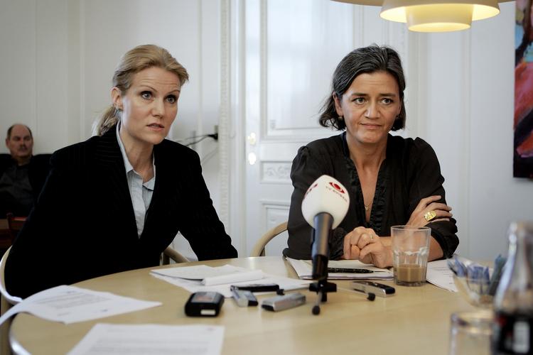 UENIGHED. Helle Thorning-Schmidt og Margrethe Vestager kan ikke blive enige om et fælles økonomisk udspil. 