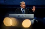 klapsalver. Benjamin Netanyahu taler for en begejstret proisraelsk lobby i USA. I talen i nat afviser han, at Israel vil stoppe nye bosættelser i østjerusalem. 
