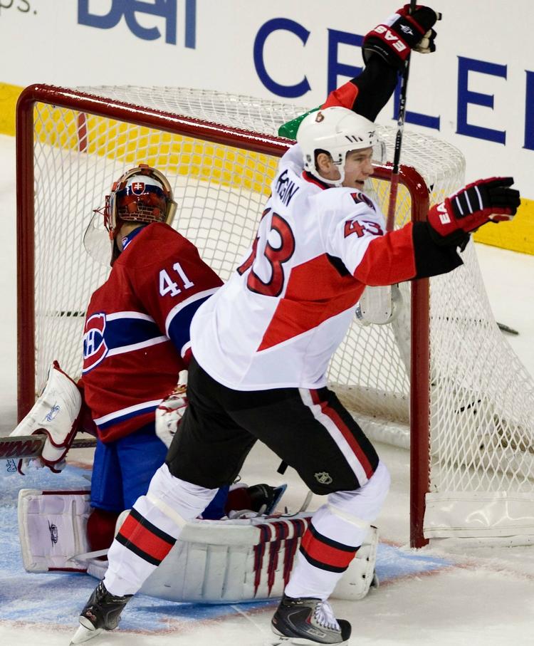 Jubel. Regin scorer og Ottawa er tættere på en plads i slutspillet. 