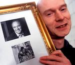 Jobskifte. Andrew Jensen har bestyret Tjeklisten siden 1994. Nu skal han i stedet være vært på P4. Arkivfoto. 