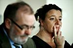 Ignoreret. Selv om Tine Aurvig-Huggenberger stod klar for at give hånd, blev hun ignoreret af Hans Jensen. (Arkivfoto) 