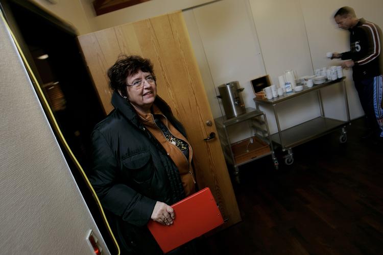 OPSANG. Politikerne på Christiansborg blander sig for meget i regionernes anliggender, siger en række regionsrådsforænd. 