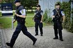 MILLIONKUP. Politiet er mødt talstærkt op i retten i Glostrup. 