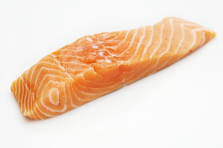 God til laks. Alle slags fisk, der kan koges eller steges, kan anvendes. 