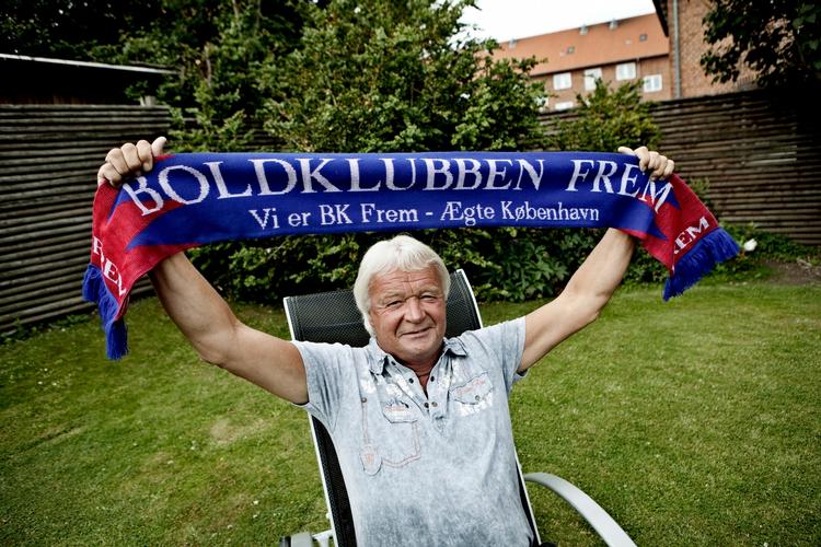 pudsigt. Som træner i Frem optræder Christian Andersen i dag i samme række som sin søn, Casper, der spiller for AB - hvor trænerens søn spiller med på holdet. Arkivfoto. 