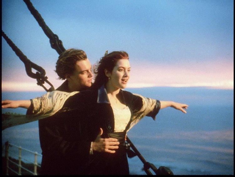 Stemmer. Tyskerne genkender Hollywood-stjernernes synkroniserede stemmer. Gerrit Schmidt-Foss har givet Leonardo DiCaprio tysk mæle i årevis. I sidste uge gik han til prisuddeling i Berlin. 