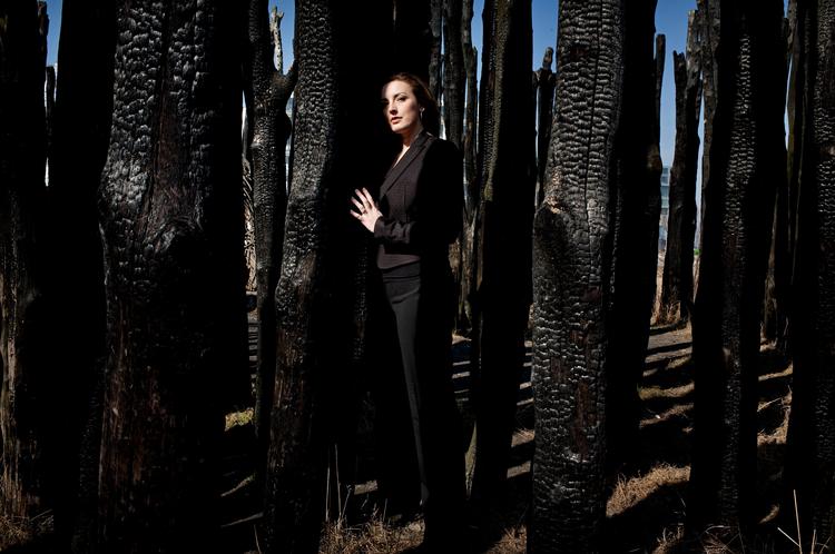 Sinne Eeg komponerer mere i dag, end hun har gjort tidligere. »Jeg er blevet bedre til at strukturere min tid og træffe de nødvendige valg, for eksempel at holde pause med at undervise på konservatoriet, så der bliver tid til at skrive musik. Jeg laver hele tiden musik inde i hovedet. Det gælder bare om at få det skrevet ned«. Foto: Martin Lehmann 