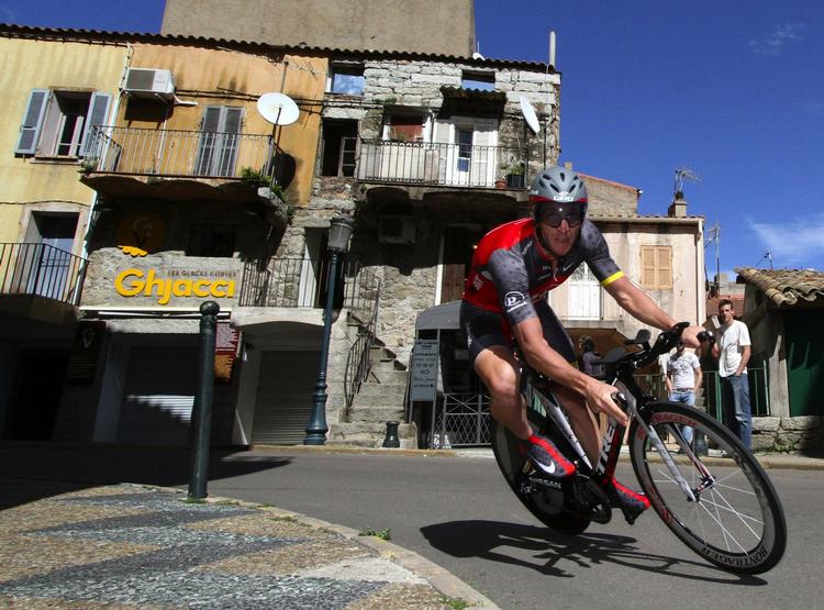 SEKUNDÆRT. Lance Armstrong formåede ikke at markere sig på Korsika. 