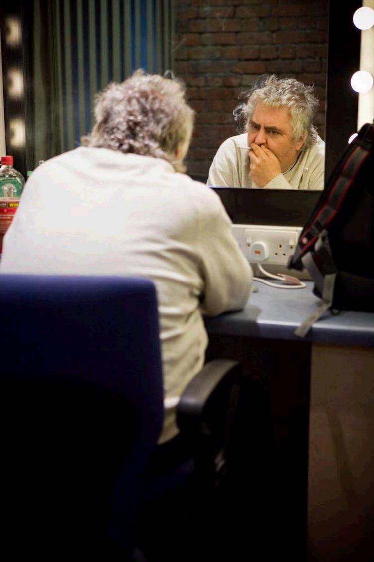 Daniel Johnston fungerer med orkester, men er mest rørende, når han er alene i sit eget sorte og meget nære univers. PR-foto 