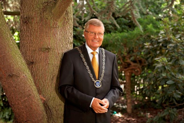 Dødsfald. Vallensbæks borgmester Kurt Hockerup blev 65 år. 