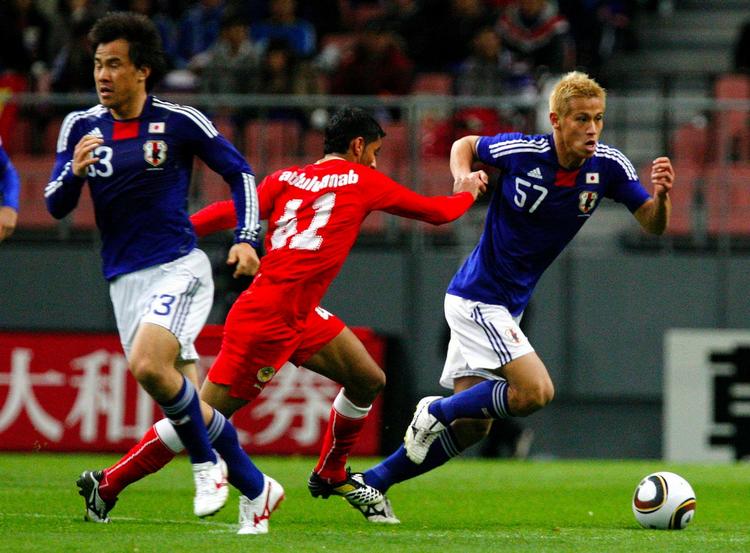 samuraier. De blå fra Japan skal se endnu mere elegante ud, når de bevæger sig rundt uden for banen op til VM. Arkivfoto. 