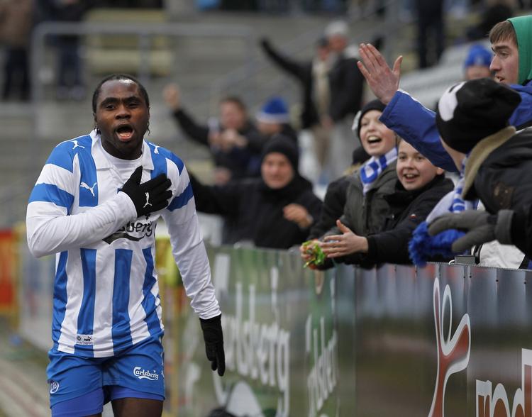 topscorer. Peter Utaka er manden i form for OB, når fynboerne i morgen spiller topkamp mod FC København. Arkivfoto. 