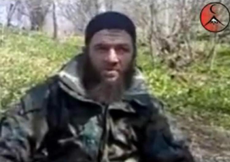 Terror. Tetjensk leder påtager sig skylden for Moskva-metrobomber. Skærmdump fra video på hjemmsiden www.kavkazcenter.com. 