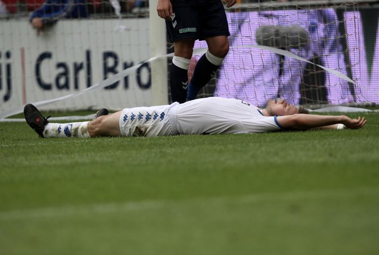 Nedtur. William Kvist og kollegerne i FCK har været nede og ligge i de seneste par kampe. Men de skal nok rejse sig igen mod OB, lover Kvist. Arkivfoto. 