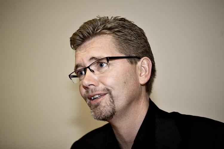 Vred. Nu må Skat tage sig sammen og få kradset vore penge ind, lyder meldingen fra overborgmester Frank Jensen. 