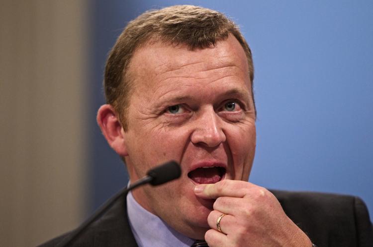 Belastning.  I Megafon-målingen mener kun 24 procent af vælgerne, at Lars Løkke har håndteret sundhedspolitikken godt som statsminister. (arkivfoto) 