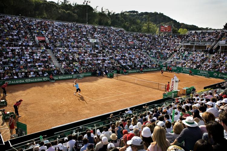 Grus. En af guruerne inden for coaching er den tidligere tennistræner, Timothy Gallway. Han skrev i 1975 'The Inner Game of Tennis', som egentlig henvendte sig til tennisspillere, men som i dag har opnået kultstatus blandt coaches. 