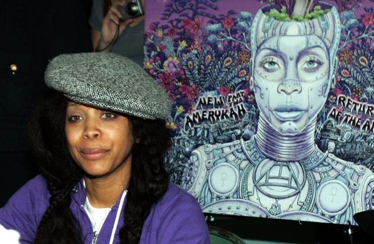 badu. »Jeg har været nøgen i mine ord og handlinger hele vejen«, siger Erykah Badu, der ikke kan tage et bødeforlæg fra Texas alvorligt. 