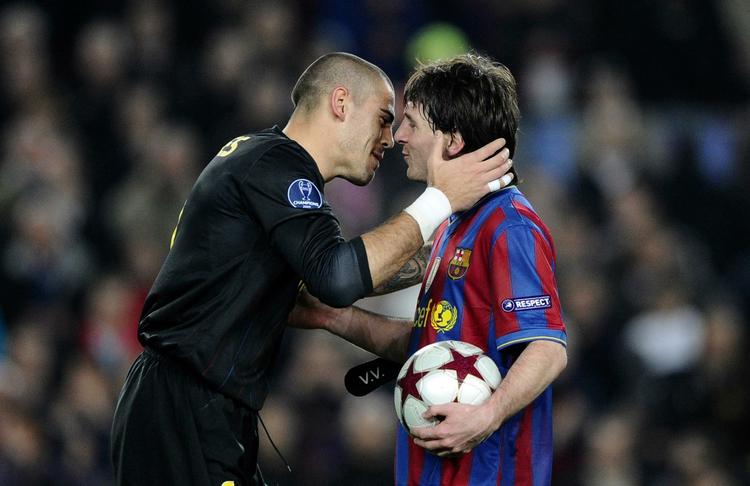 Tak. Barcelonas målmand Victor Valdes er sikkert af samme mening som Arsene Wenger: Messi er indiskutabelt verdens bedste. 